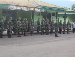 KASAD pada Upacara Bendera 17 November, Kodim 1624/Flotim.